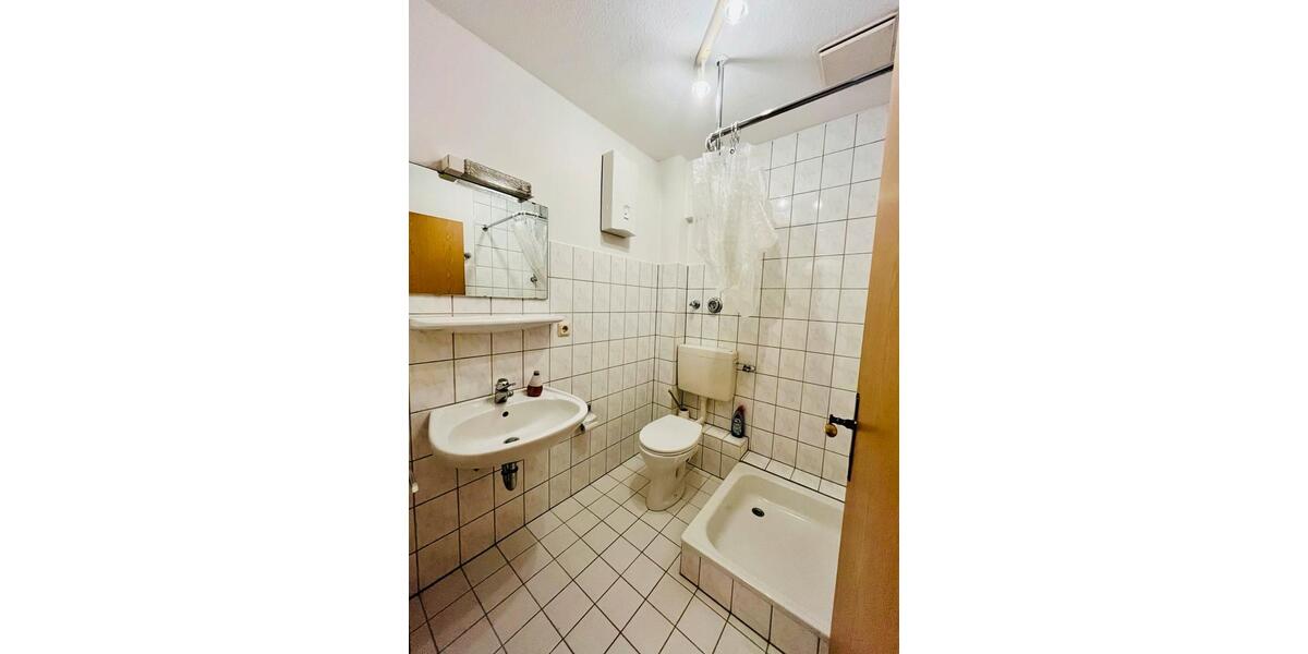 Etagenwohnung Siegen Weidenau - 1 Zimmer, 22 m&sup2;, 330&euro; | Angebot:24805900