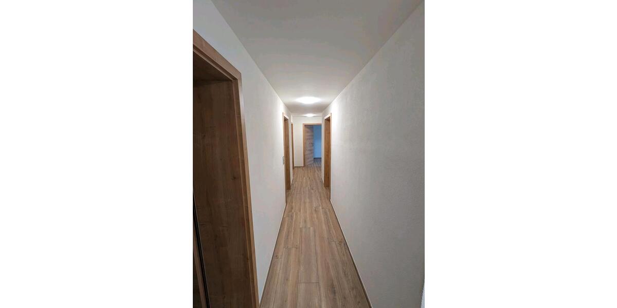 Erdgeschoßwohnung Reisbach Englmannsberg - 4 Zimmer, 100 m&sup2;, 525&euro; | Angebot:24858779