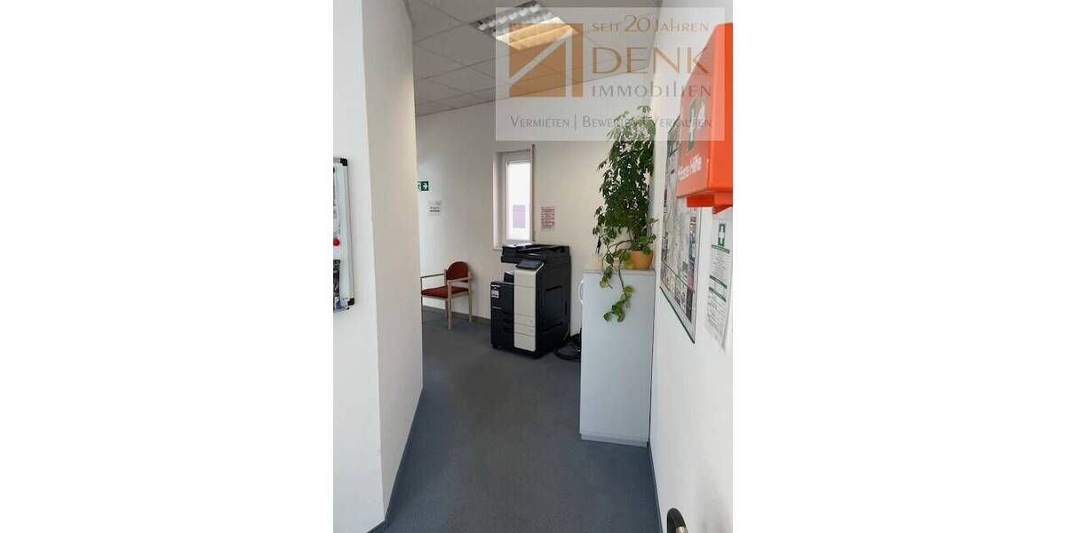 Gewerbeobjekt Kitzingen - 4 Zimmer, 90 m&sup2;, 650&euro; | Angebot:25971780