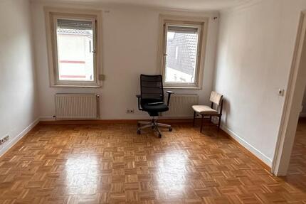 3 Zimmer -Dachgeschoss zimmer