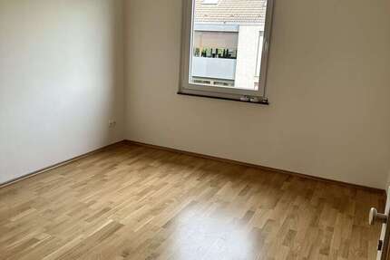 Wohnung zum Mieten in Neuss 480 € 38 m²