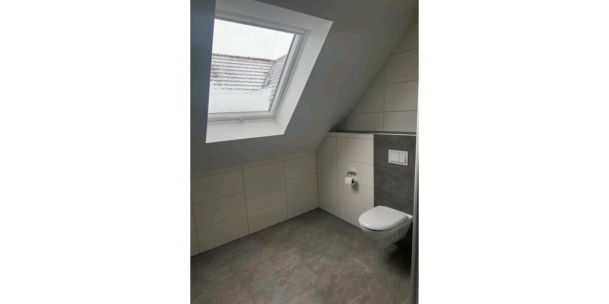 Dachgeschoßwohnung Dersum - 2 Zimmer, 80 m&sup2;, 640&euro; | Angebot:24363496