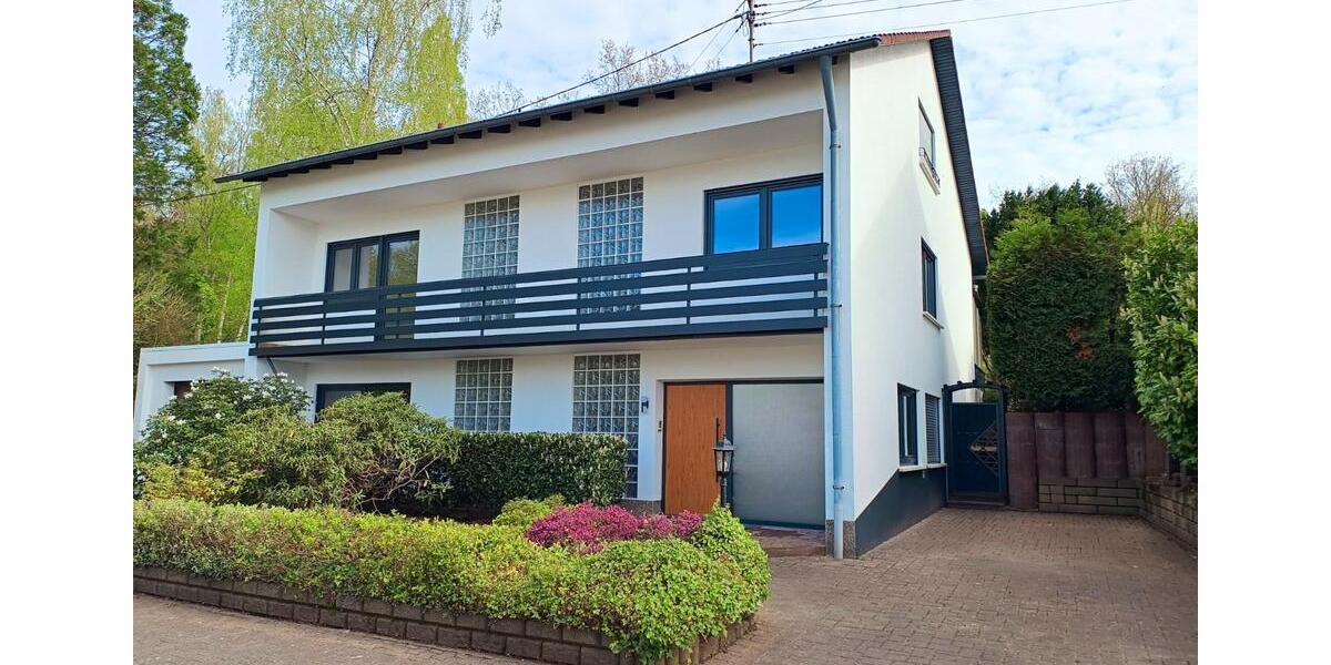 Maisonettenwohnung Schwalbach - 4.5 Zimmer, 194 m&sup2;, 1.450&euro; | Angebot:26587800