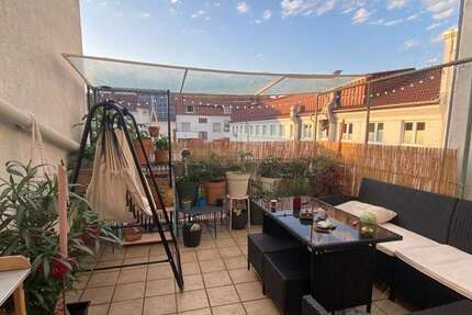 Wohnung Hanau - 3 Zimmer, 95 m&sup2;, 1.000&euro; | Angebot:27004815