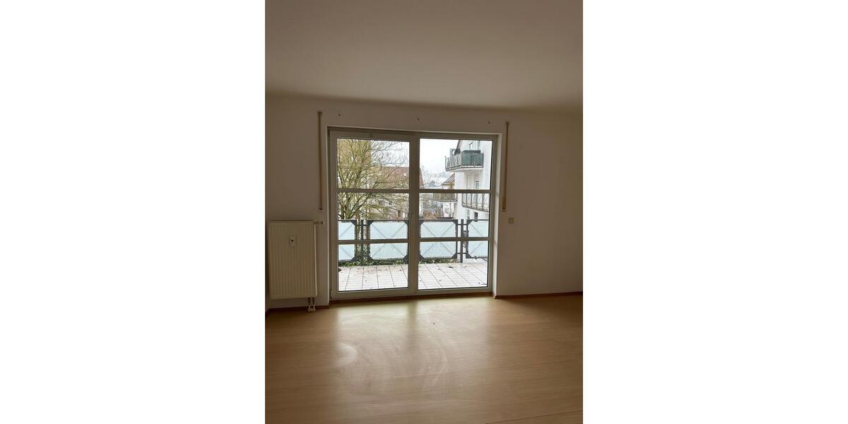 Etagenwohnung Bad Abbach - 2 Zimmer, 61 m&sup2;, 680&euro; | Angebot:25143202