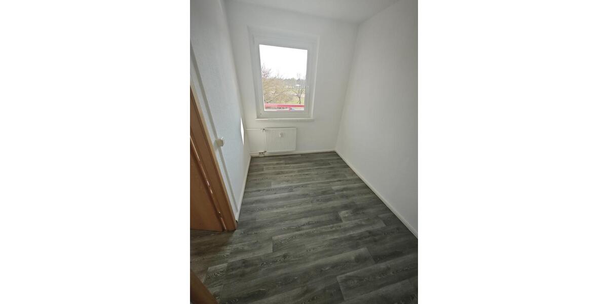 Etagenwohnung Osterburg (Altmark) - 3 Zimmer, 55 m&sup2;, 300&euro; | Angebot:25872630