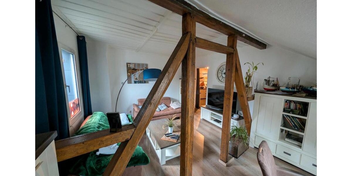 Dachgeschoßwohnung Essen Stadtbezirk VII - 2 Zimmer, 70 m&sup2;, 580&euro; | Angebot:26032935