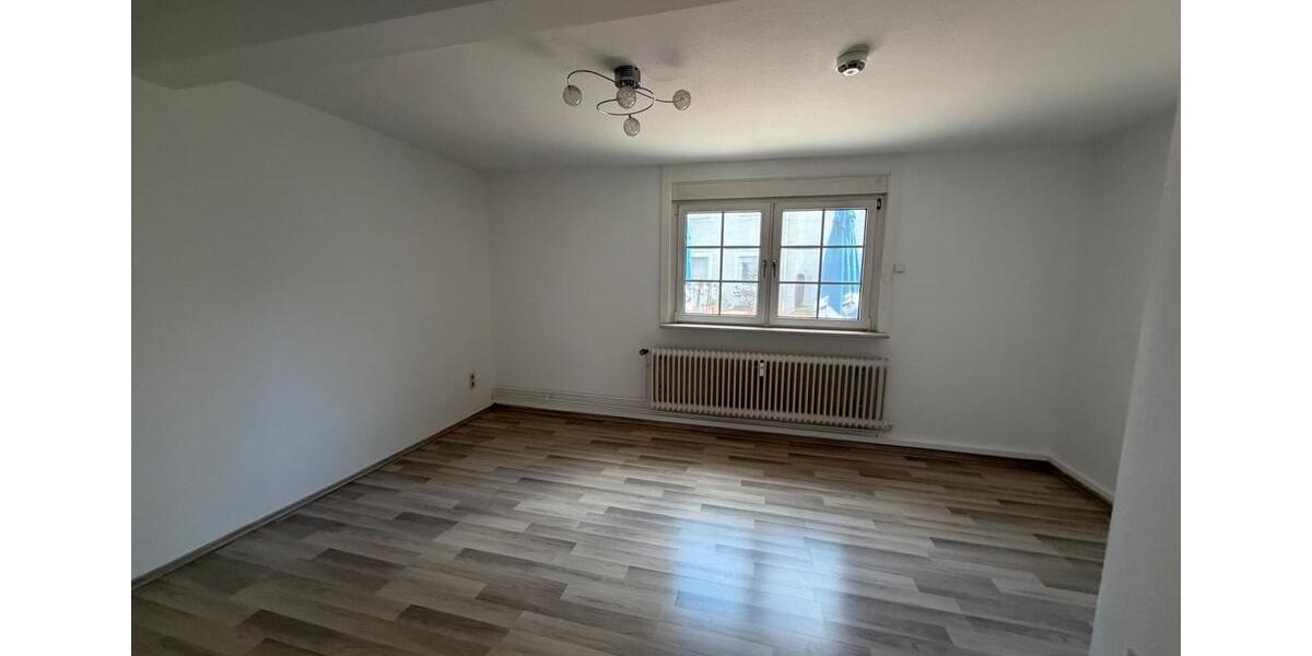 Erdgeschoßwohnung Frankfurt am Main Unterliederbach - 3 Zimmer, 83 m&sup2;, 1.300&euro; | Angebot:26639041