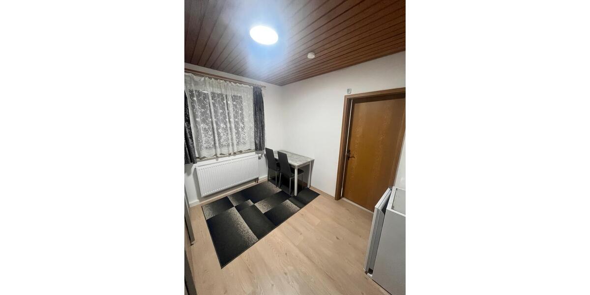 Etagenwohnung Neuburg an der Kammel - 4 Zimmer, 106 m&sup2;, 380&euro; | Angebot:24310832