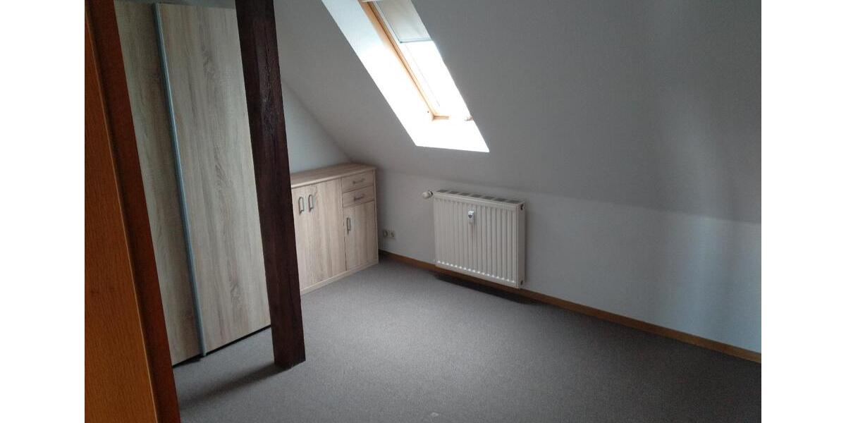 Dachgeschoßwohnung Dessau-Roßlau Roßlau - 2 Zimmer, 46 m&sup2;, 322&euro; | Angebot:25967548