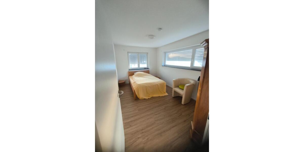 Etagenwohnung Radolfzell am Bodensee - 3 Zimmer, 74 m&sup2;, 1.200&euro; | Angebot:26475884