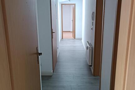 Wohnung Forst (Lausitz) - 4 Zimmer, 90 m&sup2;, 511&euro; | Angebot:23511679
