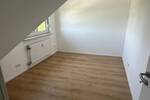 Große 3-Zimmer-Wohnung in guter Lage von Goldstein!
