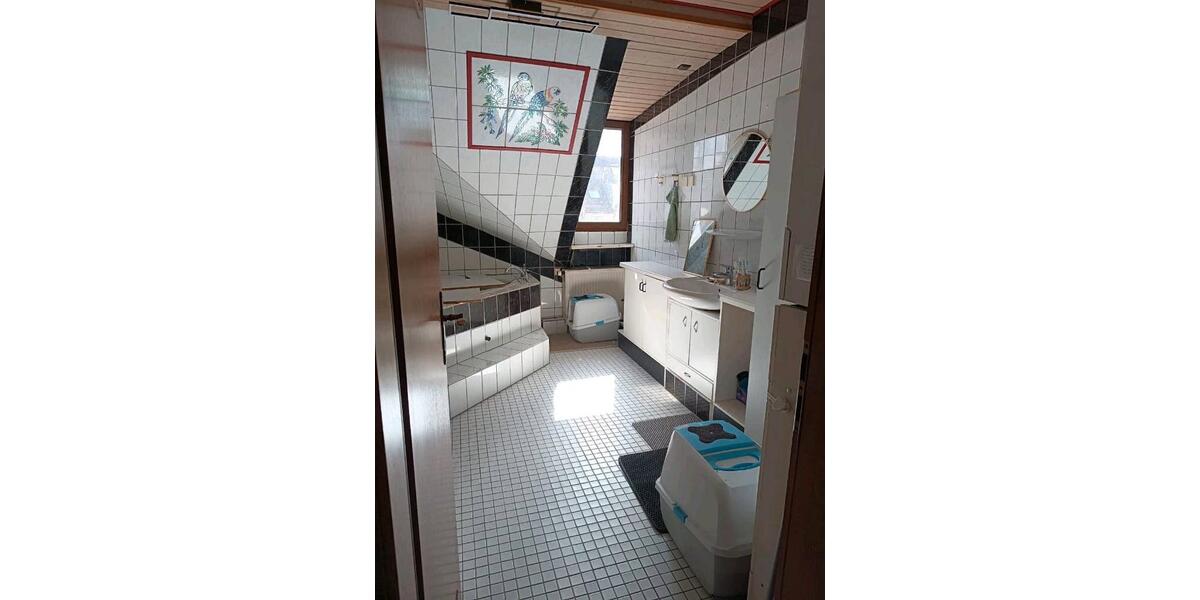 Wohnen auf Zeit Karlsruhe - 5 Zimmer, 136 m&sup2;, 615&euro; | Angebot:26153882