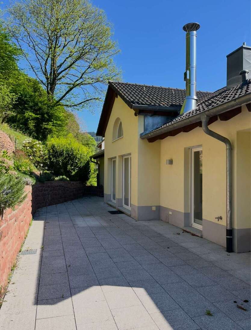 Haus zum Mieten in Ziegelhausen 6.450 € 244.25 m² 5.5 zimmer