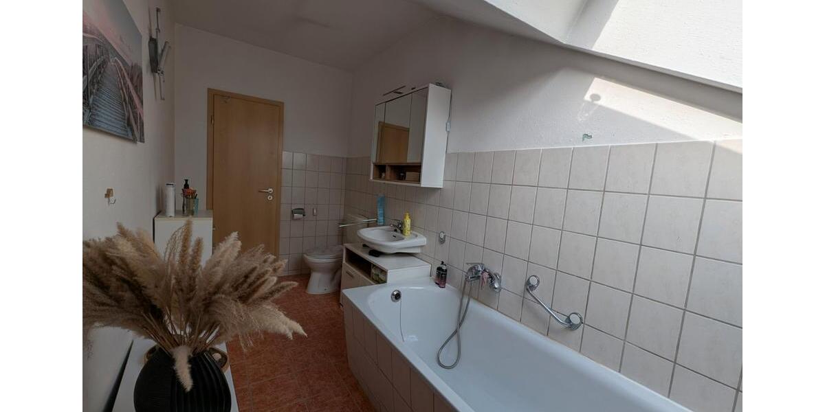 Dachgeschoßwohnung Meißen - 2 Zimmer, 58 m&sup2;, 435&euro; | Angebot:26132941