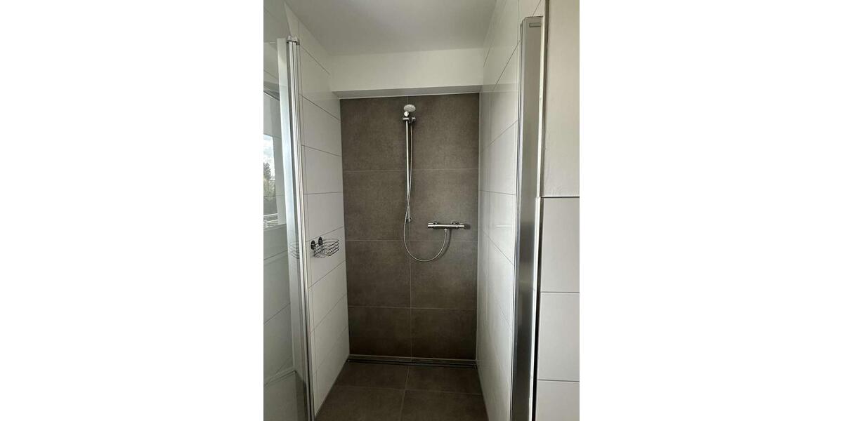 Etagenwohnung Oldenburg Kreyenbrück - 2 Zimmer, 100 m&sup2;, 1.090&euro; | Angebot:26146041
