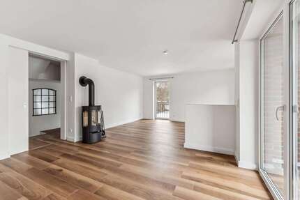 Wohnung Wedel - 3 Zimmer, 130 m&sup2;, 1.990&euro; | Angebot:25180068