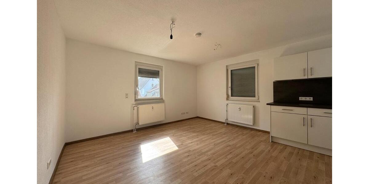 Etagenwohnung Mengen - 3 Zimmer, 70 m&sup2;, 700&euro; | Angebot:26562335