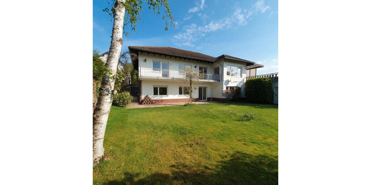 Einfamilienhaus Eppstein - 8 Zimmer, 220 m&sup2;, 2.990&euro; | Angebot:26441688