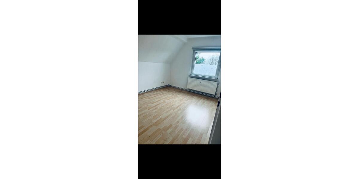 Dachgeschoßwohnung Göttingen - 3 Zimmer, 65 m&sup2;, 900&euro; | Angebot:26660401