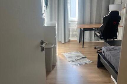 Wohnen auf Zeit Bonn - 1 Zimmer, 14 m&sup2;, 500&euro; | Angebot:25181471