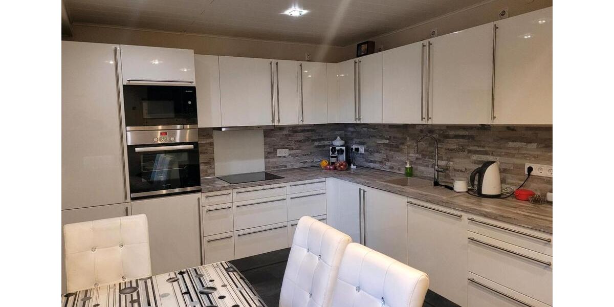 Etagenwohnung Köln Chorweiler - 2 Zimmer, 55 m&sup2;, 1.100&euro; | Angebot:26582071