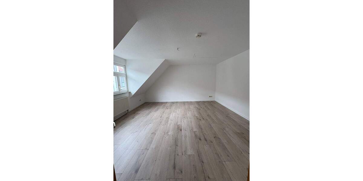 Tolle 1- Raum Wohnung mit Dachbodennutzung zu vermieten 1 zimmer