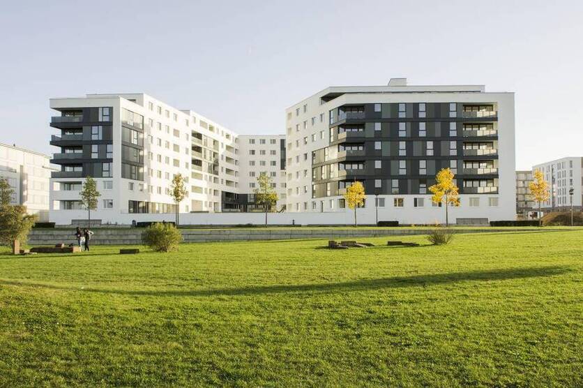Wohnen mit Seeblick - 2,5 Zimmer Wohnung im 2. Obergeschoss mit Loggia