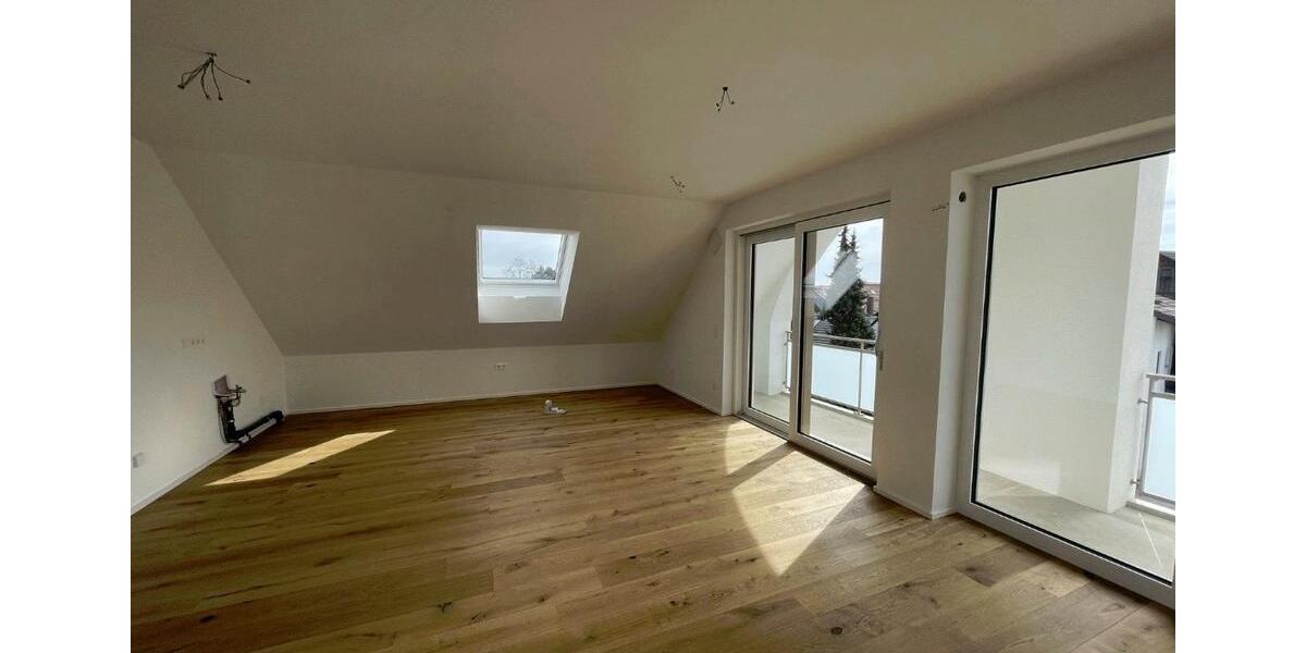 Dachgeschoßwohnung Essenbach - 4 Zimmer, 93 m&sup2;, 1.100&euro; | Angebot:26249069