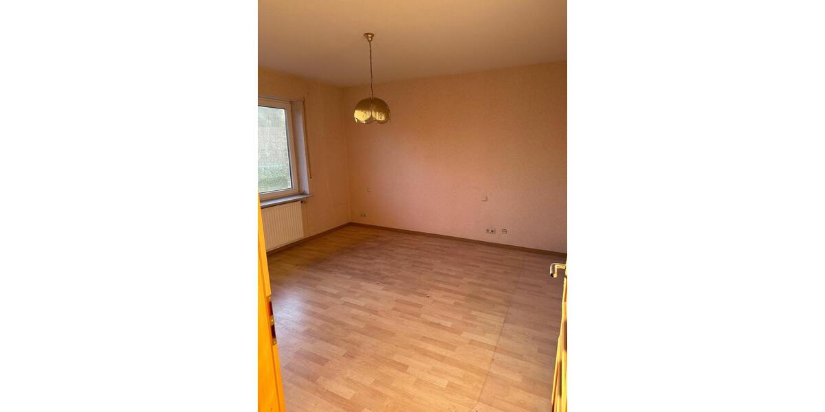 Einfamilienhaus Vechta - 3 Zimmer, 135 m&sup2;, 1.350&euro; | Angebot:25044951