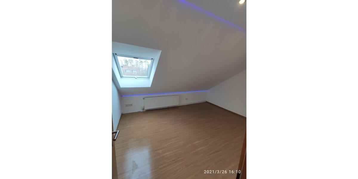 Dachgeschoßwohnung Kahl am Main - 2 Zimmer, 60 m&sup2;, 700&euro; | Angebot:24826309