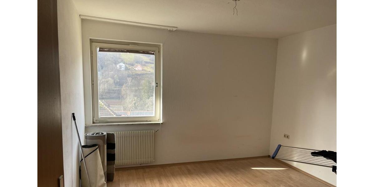 Etagenwohnung Schramberg - 3 Zimmer, 85 m&sup2;, 720&euro; | Angebot:24754701