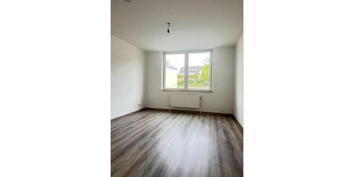 Etagenwohnung Lüdenscheid Staberg - 2 Zimmer, 67 m&sup2;, 350&euro; | Angebot:26206895