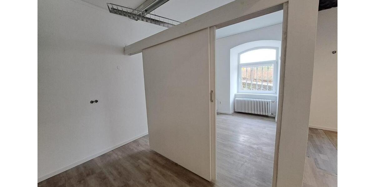 Gewerbeobjekt Simbach am Inn - 1.100&euro; | Angebot:25354346