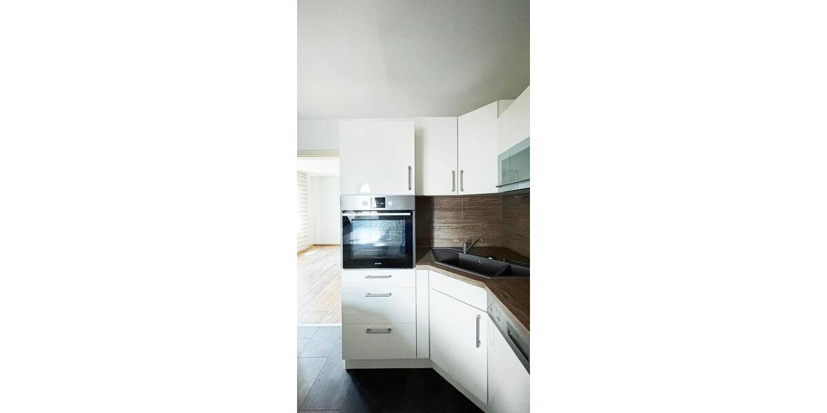 Dachgeschoßwohnung Meerane - 4 Zimmer, 127 m&sup2;, 730&euro; | Angebot:26293189