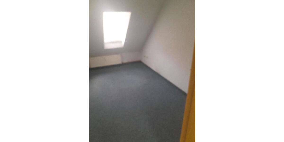 Dachgeschoßwohnung Hartha - 3 Zimmer, 350&euro; | Angebot:22883184