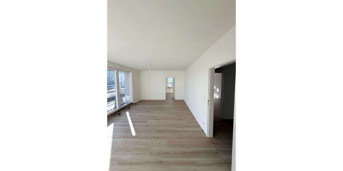 Etagenwohnung München Am Riesenfeld - 4 Zimmer, 145 m&sup2;, 2.500&euro; | Angebot:25928996