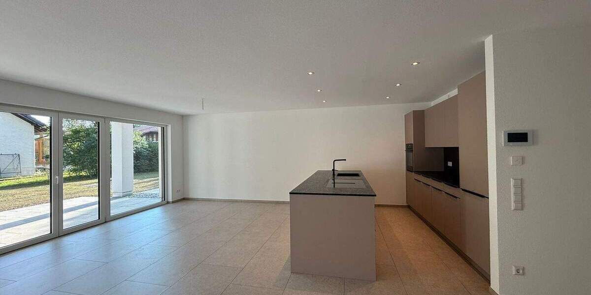 Modern & ebenerdig: Helle Erdgeschosswohnung im Neubau in Hilzingen 3 zimmer