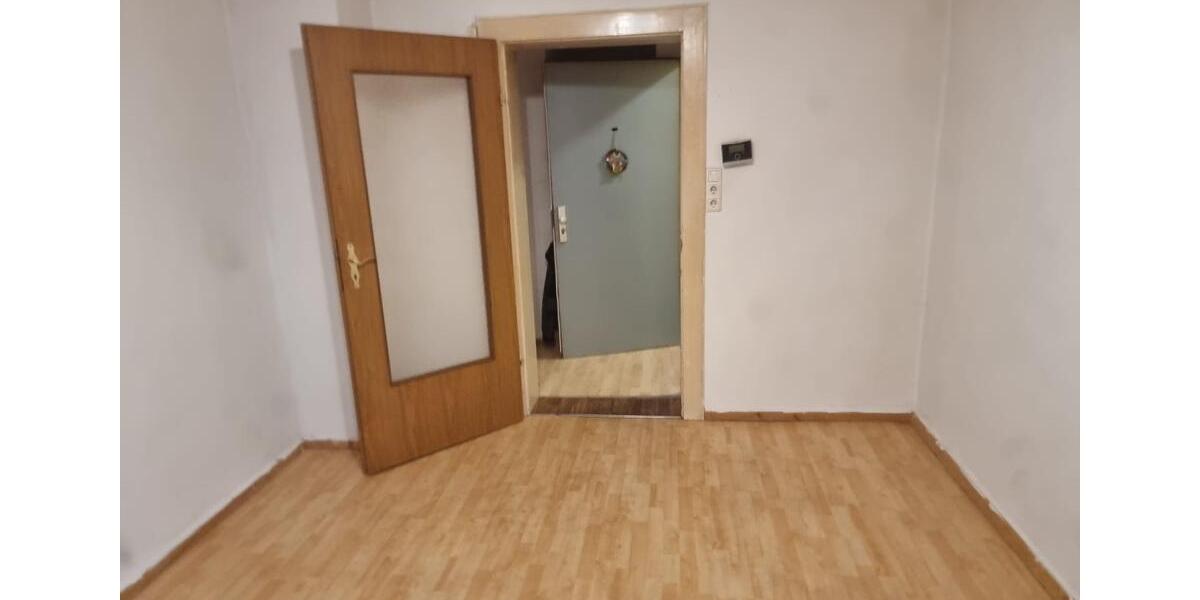 Etagenwohnung Fürth Eigenes Heim - 3 Zimmer, 65 m&sup2;, 900&euro; | Angebot:25812840