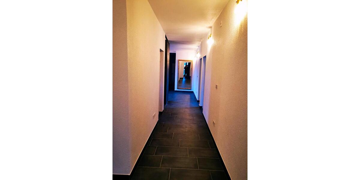 Wohnen auf Zeit Hilter am Teutoburger Wald - 15 Zimmer, 400 m&sup2;, 10&euro; | Angebot:19578706