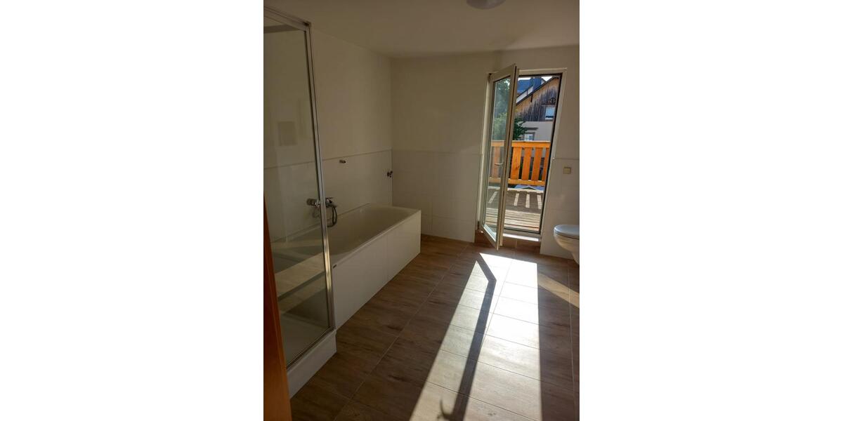 Dachgeschoßwohnung Colditz - 3 Zimmer, 105 m&sup2;, 700&euro; | Angebot:26445173