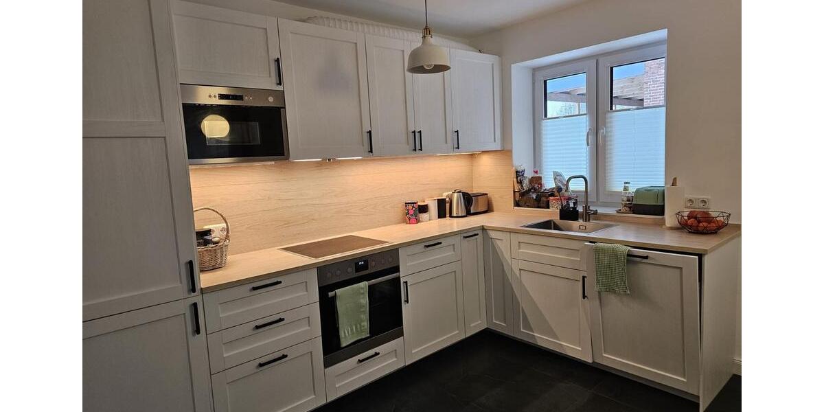 Etagenwohnung Heide - 4 Zimmer, 100 m&sup2;, 1.300&euro; | Angebot:26350739