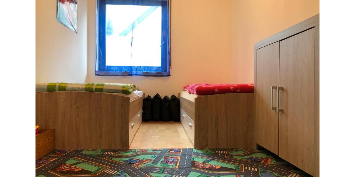 Wohnen auf Zeit Bensheim - 1 Zimmer, 90 m&sup2;, 10&euro; | Angebot:26089946