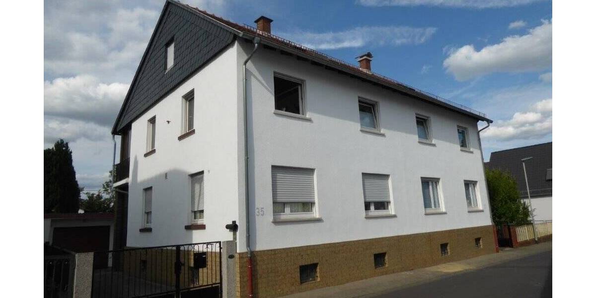 Etagenwohnung Rosbach vor der Höhe Rodheim - 7 Zimmer, 170 m&sup2;, 1.550&euro; | Angebot:24657672