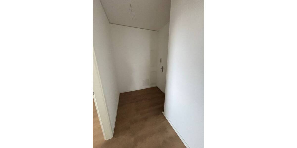 Etagenwohnung Schönefeld - 2 Zimmer, 68 m&sup2;, 1.020&euro; | Angebot:26273409