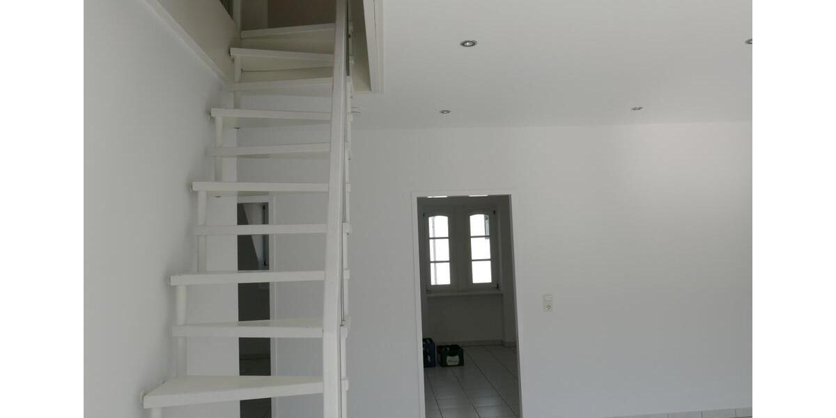 Etagenwohnung Fell - 5 Zimmer, 166 m&sup2;, 970&euro; | Angebot:25476187