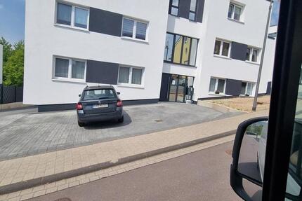 Wohnung Kenn - 3 Zimmer, 95 m&sup2;, 1.200&euro; | Angebot:26462262