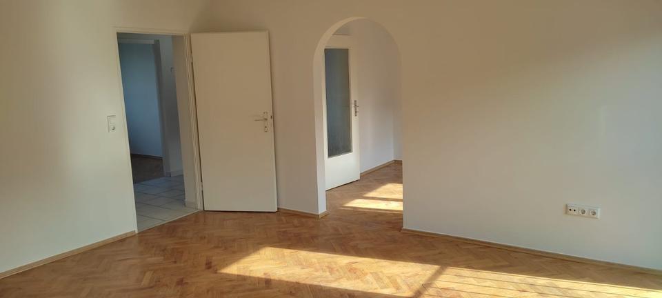 Helle und schöne 4-Zimmer Wohnung in Gaustadt