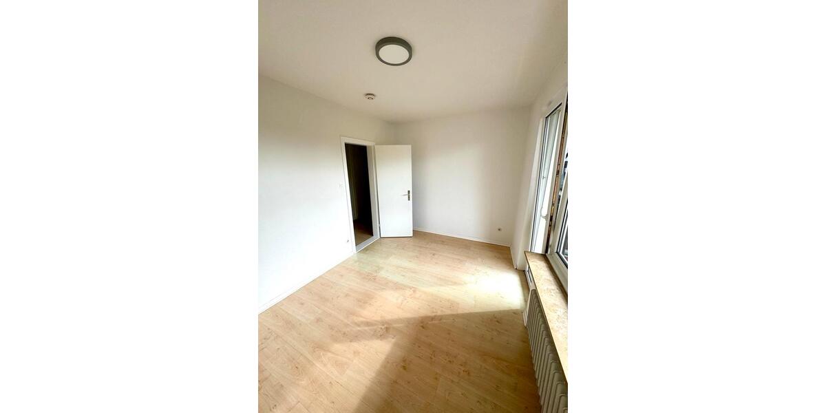 Etagenwohnung Oldenburg Bloherfelde - 1 Zimmer, 12 m&sup2;, 420&euro; | Angebot:24495068